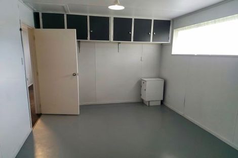 Photo of property in 2 Hill Court, Awapuni, Palmerston North, 4412