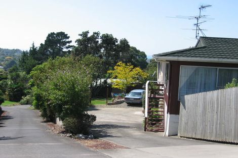 Photo of property in 2/871 East Coast Road, Northcross, Auckland, 0632