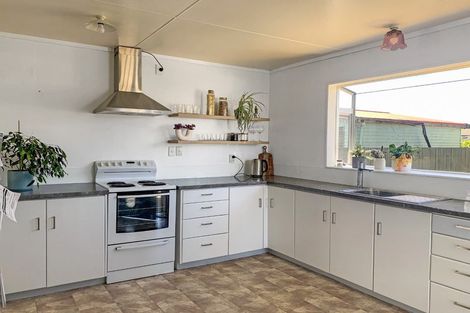 Photo of property in 34 Tennyson Street, Dannevirke, 4930