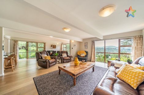 Photo of property in 128a Manuka Street, Stokes Valley, Lower Hutt, 5019
