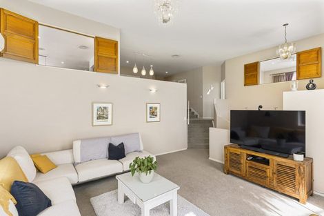 Photo of property in 25 Carnmore Place, Torbay, Auckland, 0630