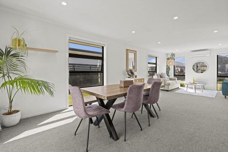 Photo of property in 5 Gallantry Lane, Halswell, Christchurch, 8025