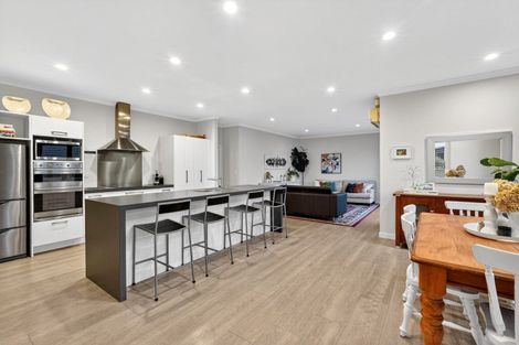 Photo of property in 21 Brooklands Drive, Havelock North, 4130