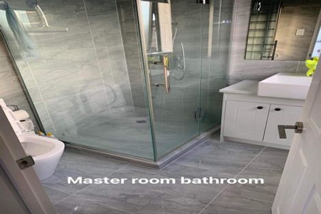 Photo of property in 2 Creggan Crescent, Flat Bush, Auckland, 2019