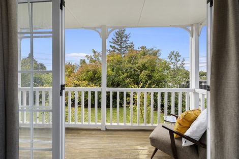 Photo of property in 252 Huatoki Street, Upper Vogeltown, New Plymouth, 4310