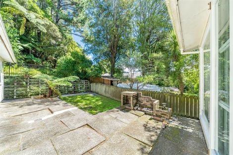 Photo of property in 96 Pinehaven Road, Pinehaven, Upper Hutt, 5019