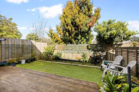 Photo of property in Tuscany Towers, 47/1 Ambrico Place, New Lynn, Auckland, 0600