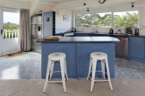 Photo of property in 45a Beaubank Road, Kelston, Auckland, 0602