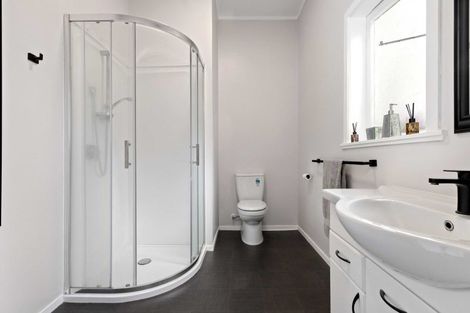 Photo of property in 4 George Street, Waiuku, 2123