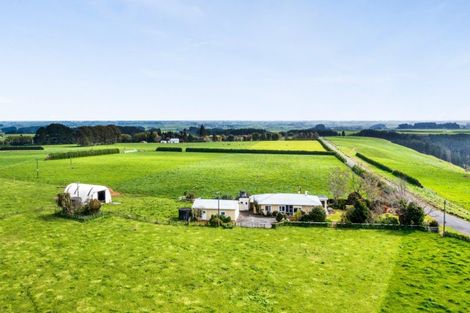 Photo of property in 546 Ararata Road, Hawera, 4674