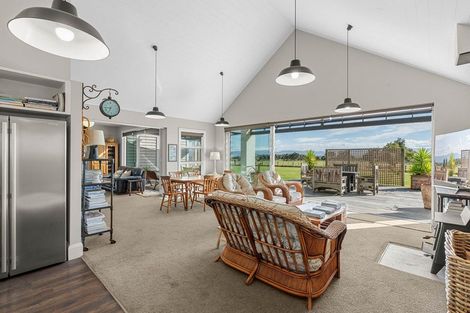 Photo of property in 104 White Rock Road, Martinborough, 5781