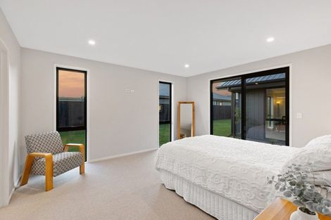 Photo of property in 27 Pentecost Road, Rangiora, 7400