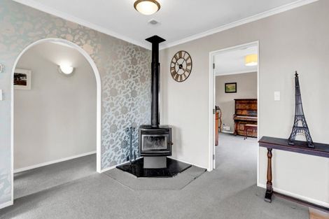 Photo of property in 12 Hunter Street, Normanby, Hawera, 4614