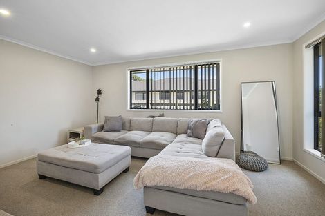 Photo of property in 48 Magnolia Drive, Westown, New Plymouth, 4310