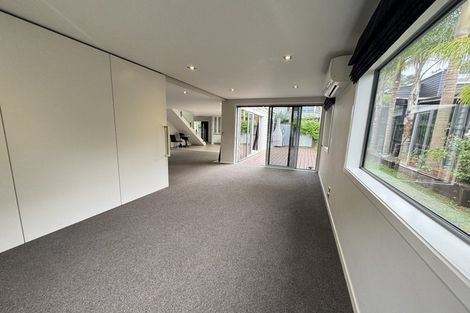 Photo of property in 2/6 Sandford Street, Campbells Bay, Auckland, 0630