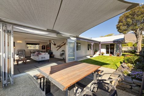 Photo of property in 1 Kelvin Place, Kelvin Heights, Queenstown, 9300