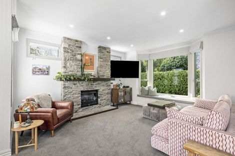 Photo of property in 379 Fergusson Drive, Heretaunga, Upper Hutt, 5018