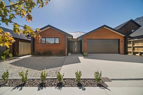 Photo of property in 30 Corriedale Road, Jacks Point, 9371