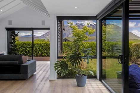 Photo of property in 58 Falconer Rise, Jacks Point, Queenstown, 9371