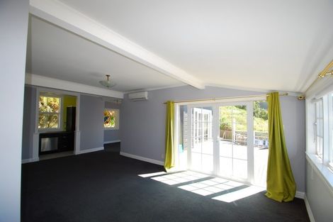 Photo of property in 80 Owhiro Bay Parade, Owhiro Bay, Wellington, 6023