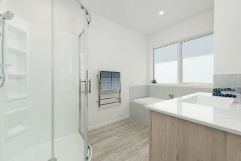 Photo of property in 16 Ridge Drive, Omokoroa, 3114