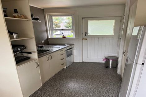 Photo of property in 7 Baring Terrace, Strandon, New Plymouth, 4312