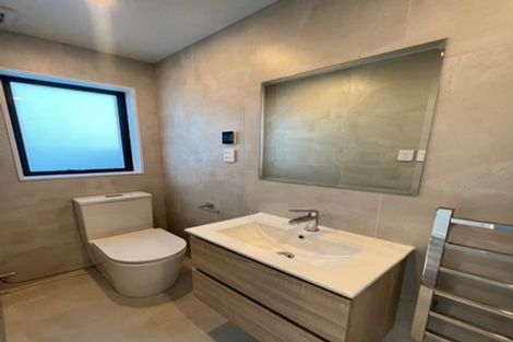 Photo of property in 3/105 Hobsonville Road, West Harbour, Auckland, 0618