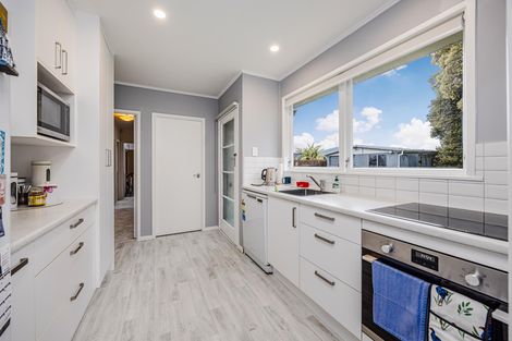Photo of property in 44 Heybridge Street, Manurewa, Auckland, 2102