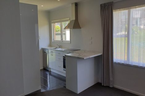 Photo of property in 1/11 Broadview Place, Howick, Auckland, 2014