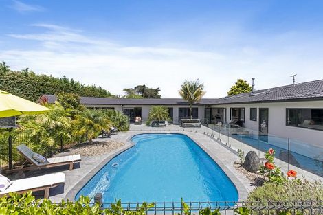 Photo of property in 85 Whitford-maraetai Road, Whitford, Howick, 2571