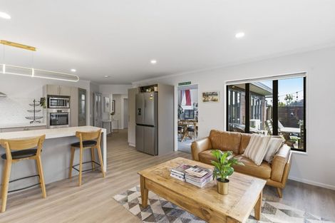 Photo of property in 90 Regent Drive, Paraparaumu Beach, Paraparaumu, 5032