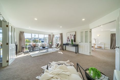 Photo of property in 12 Lanyon Place, Whitby, Porirua, 5024