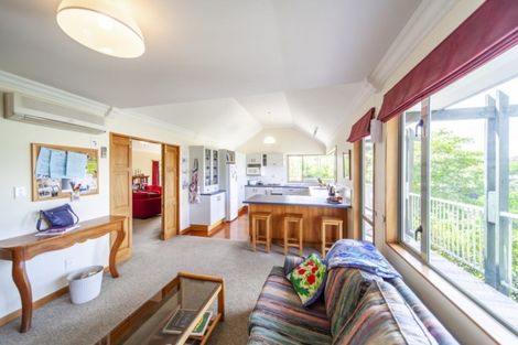 Photo of property in 71 Napier Terrace, Hospital Hill, Napier, 4110