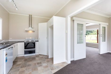 Photo of property in 369 Mangakura Road, Helensville, 0875