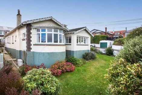 Photo of property in 1 Oakland Street, Andersons Bay, Dunedin, 9013