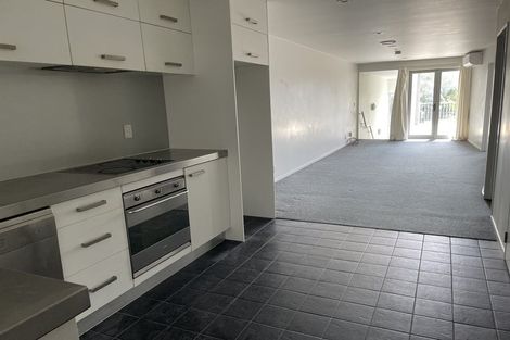 Photo of property in 2/222 Albany Highway, Schnapper Rock, Auckland, 0632