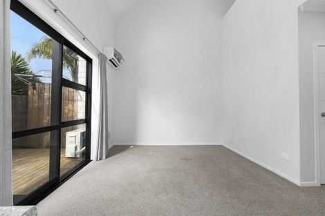 Photo of property in 2/27 Seddon Road, Frankton, Hamilton, 3204