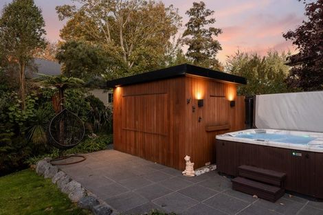 Photo of property in 44 Gleneagles Terrace, Ilam, Christchurch, 8053