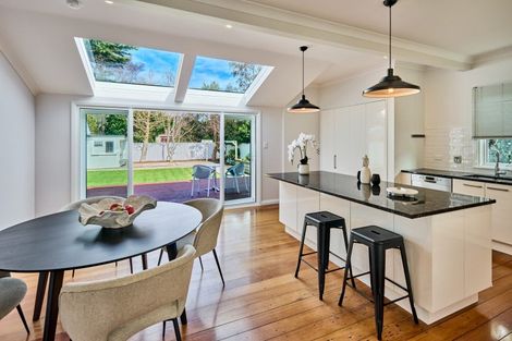 Photo of property in 7 Fairfield Avenue, Fairfield, Lower Hutt, 5011