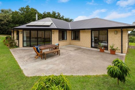 Photo of property in 1 Attrill Place, Tawhero, Whanganui, 4501