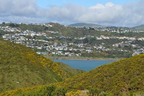 Photo of property in 146 Gloaming Hill, Titahi Bay, Porirua, 5022