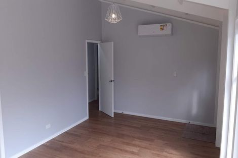 Photo of property in 17 Albert Street, Island Bay, Wellington, 6023