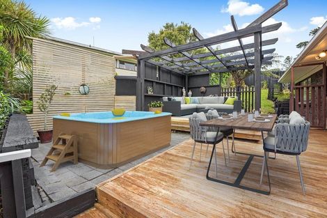 Photo of property in 1/12 Hollyhock Place, Browns Bay, Auckland, 0630