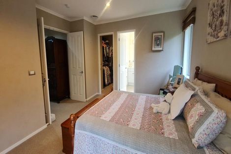 Photo of property in 44 Phillips Street, Sanson, 4817