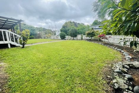 Photo of property in 1 John Webster Place, Glen Eden, Auckland, 0602