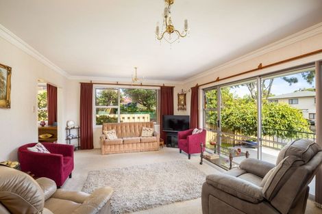 Photo of property in 13 Cannon Street, Westown, New Plymouth, 4310