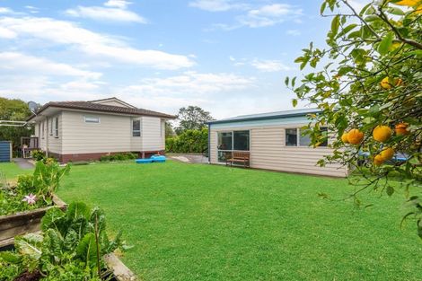 Photo of property in 12 Katrina Place, Massey, Auckland, 0614