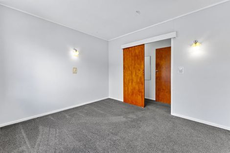 Photo of property in 39 Neptune Avenue, Beach Haven, Auckland, 0626