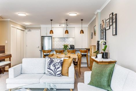 Photo of property in 123 Panorama Heights, Orewa, 0931