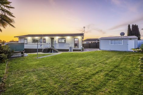 Photo of property in 23 Limond Street, Randwick Park, Auckland, 2105